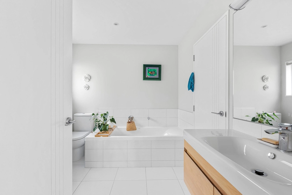 Photos of 337 Millwater Parkway