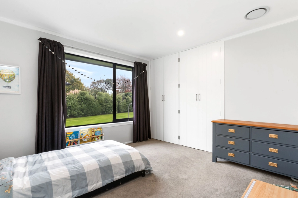 Photos of 586 Trents Road