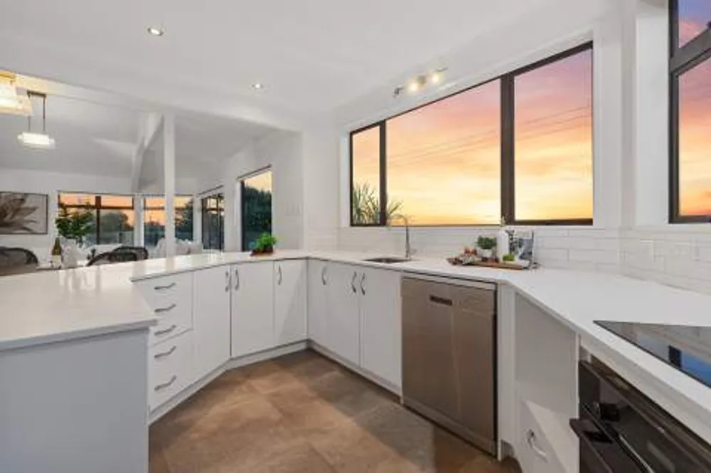 Photos of 368 Papamoa Beach Road