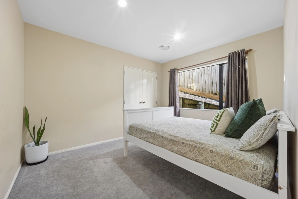 Photos of 70A Wingate Street