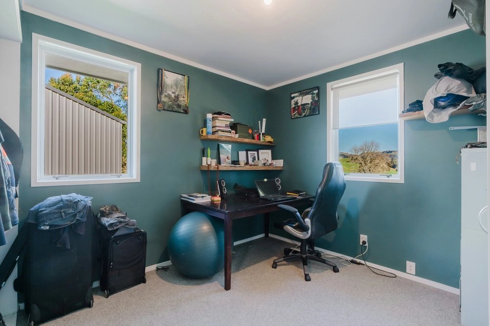 Photos of 1524 Te Pahu Road