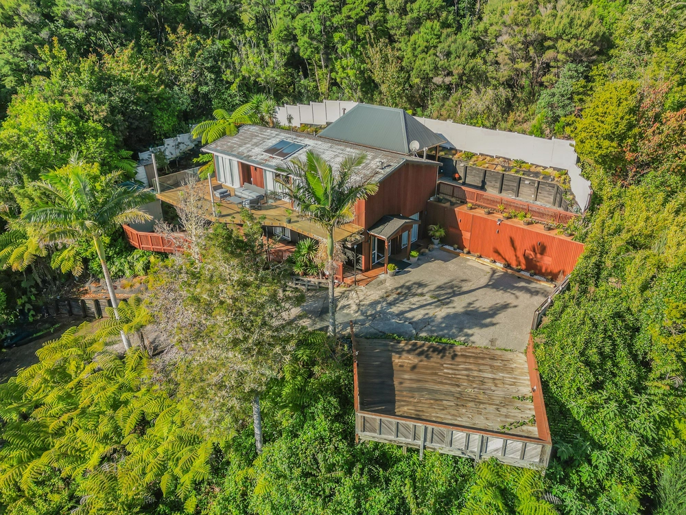 Photos of 32 Joyces Road