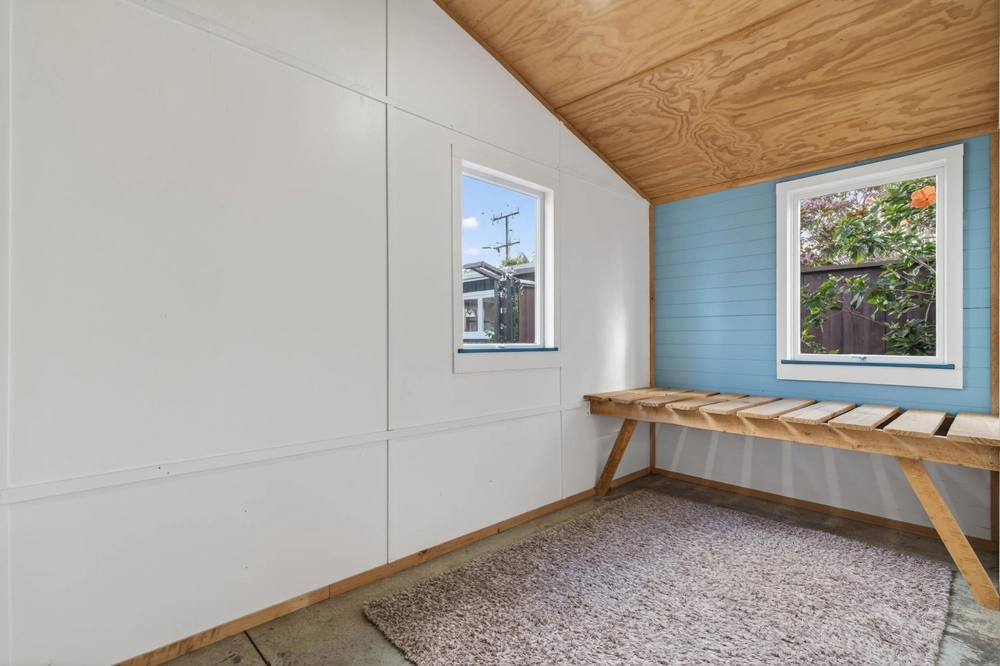 Photos of 74 Moir Street