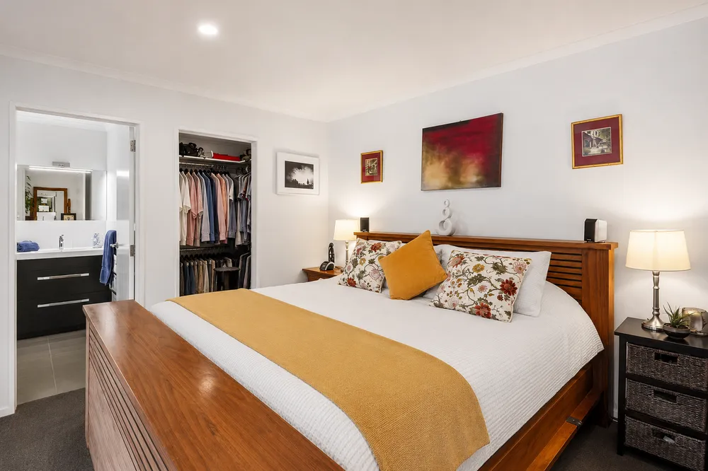 Photos of 108 Paremoremo Road