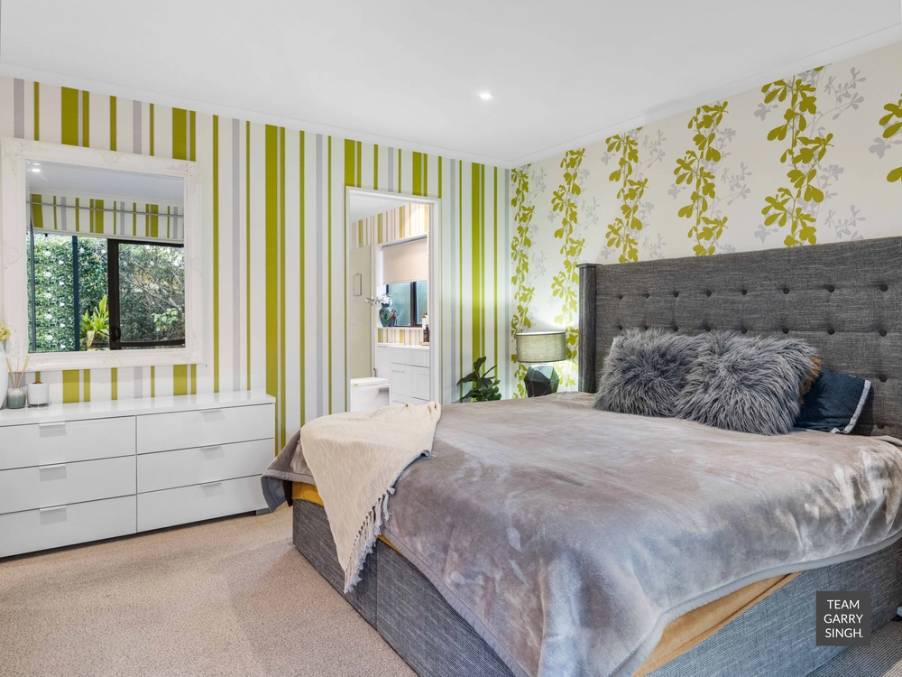 Photos of 12 Rushbury Place