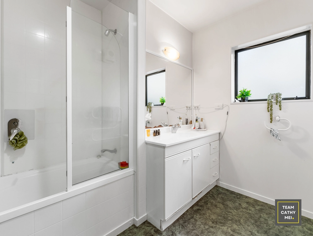 Photos of 2/124 Alfriston Road