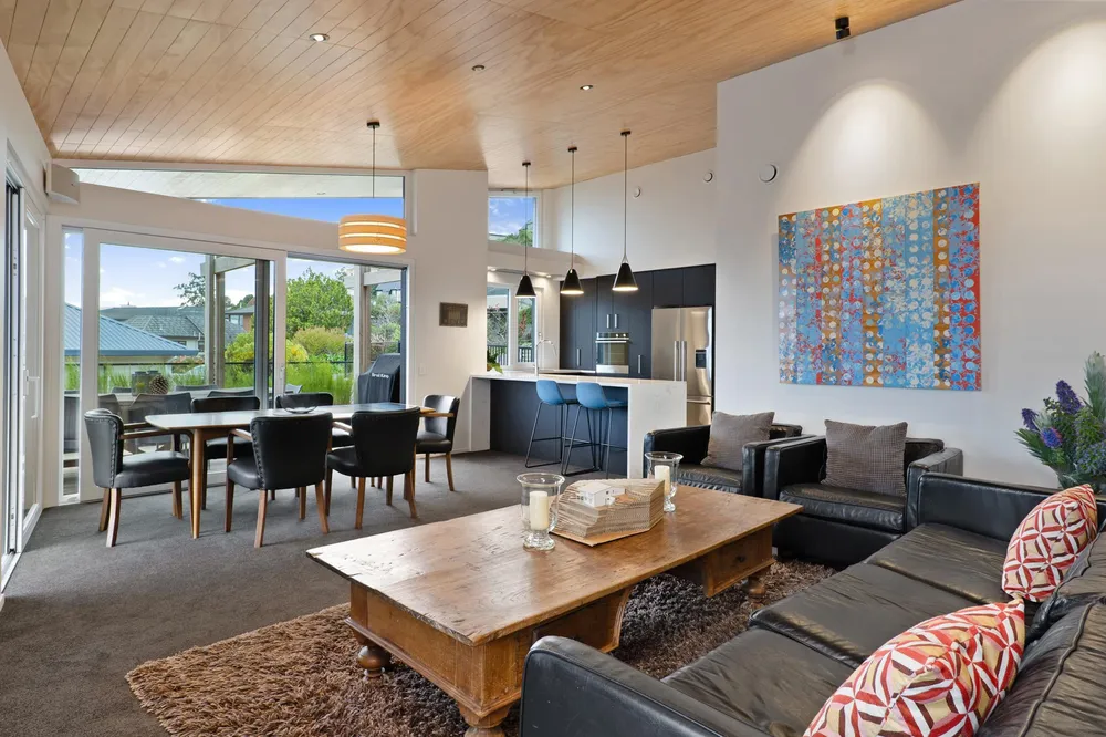 Photos of 22 Woodlau Rise