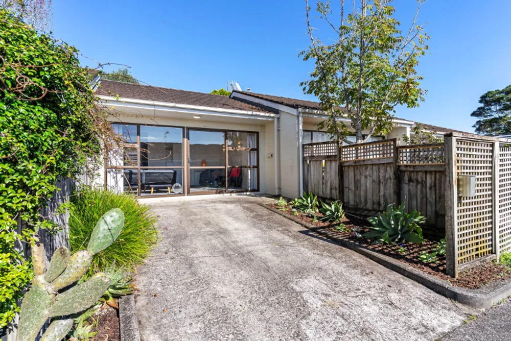 Photos of 21/85 Edmonton Road