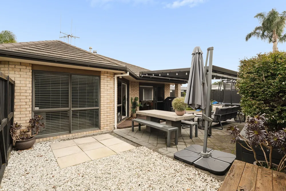 Photos of 34 Aranui Drive