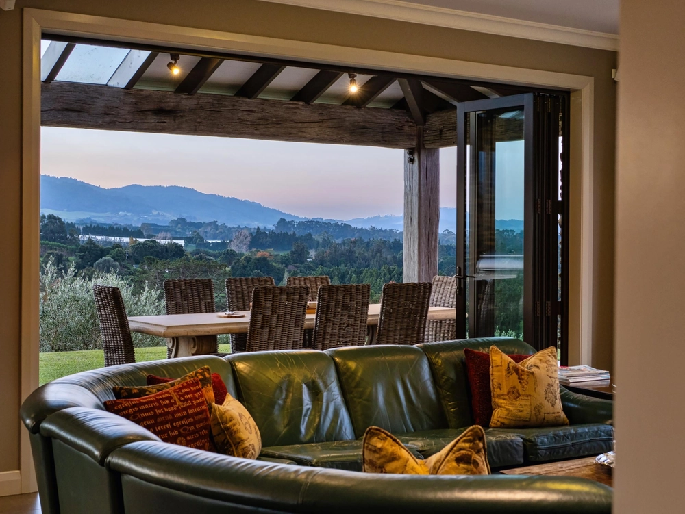 Photos of 265A Hot Springs Road