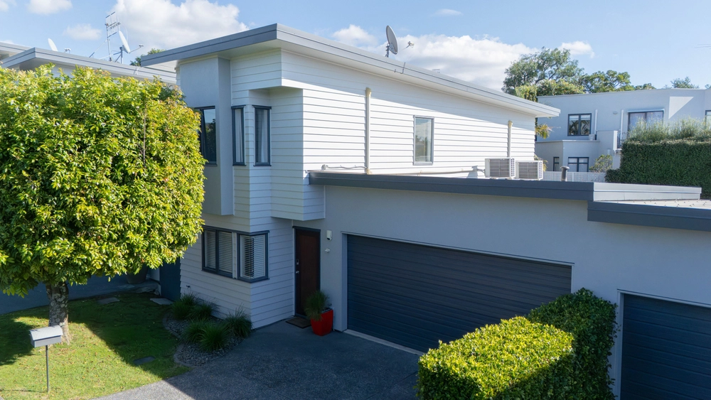 Photos of 19G Vause Street