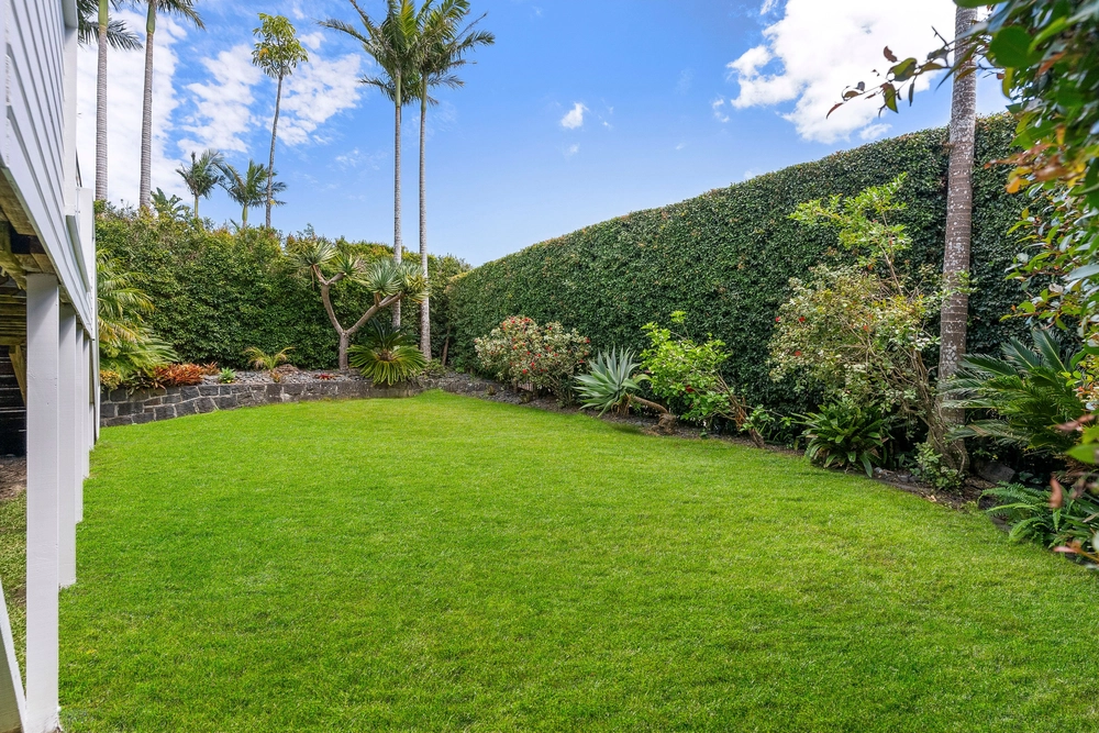Photos of 8 Rawhitiroa Road