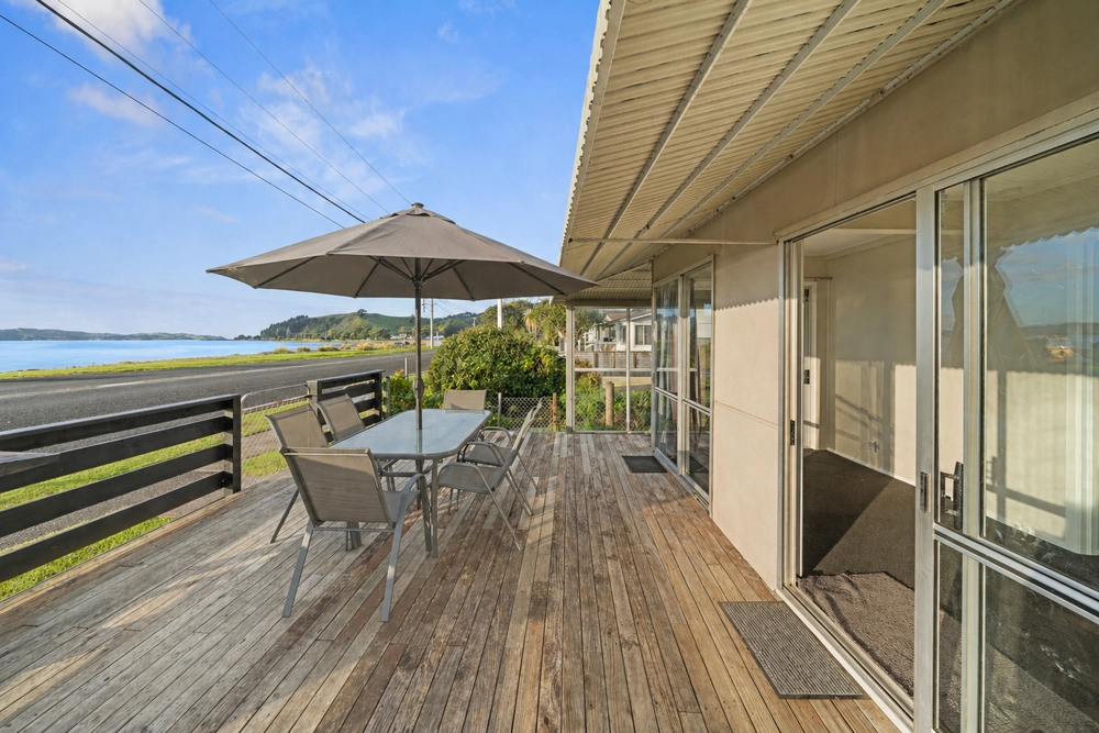 Photos of 2 Kawakawa Bay Coast Road
