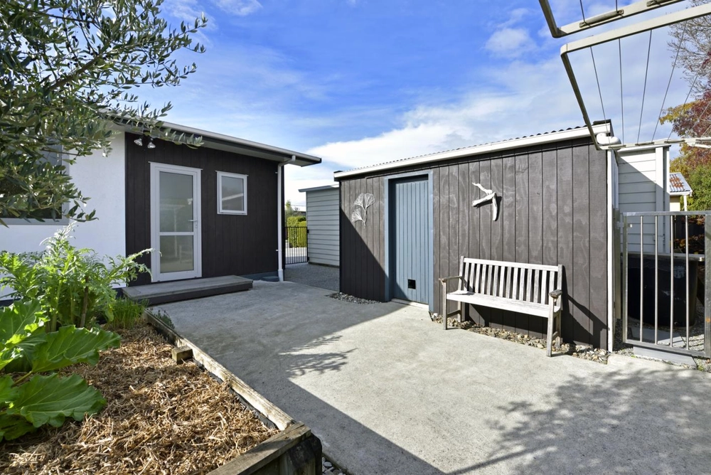 Photos of 3 Newman Avenue