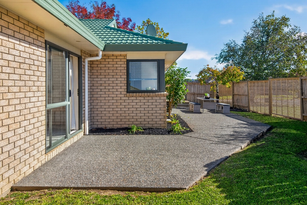 Photos of 6 Nier Place