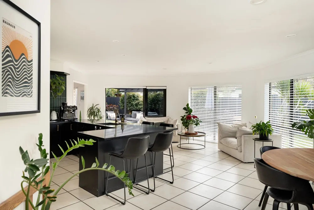 Photos of 34 Aranui Drive