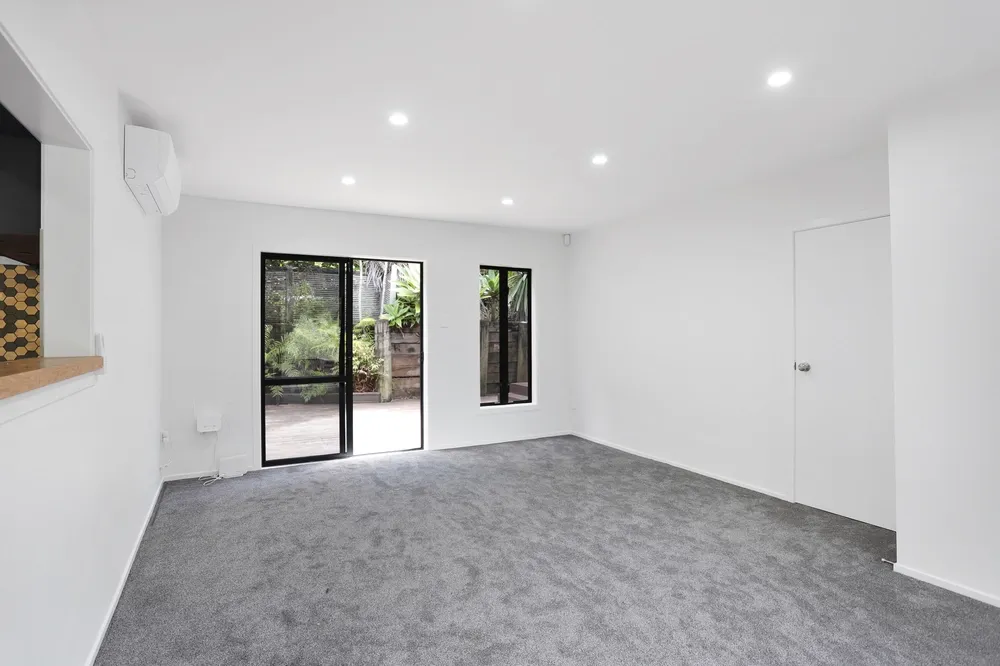 Photos of 19 Warner Park Avenue