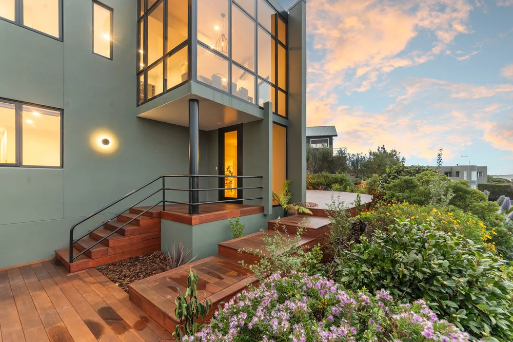 Photos of 72 Glenstrae Road