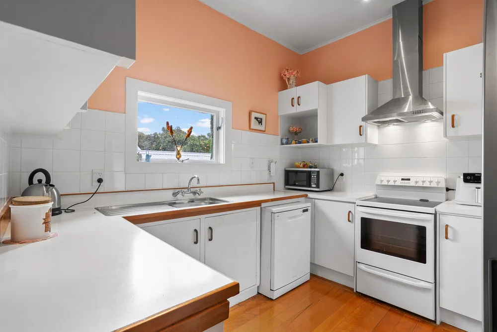 Photos of 7 Burnside Avenue