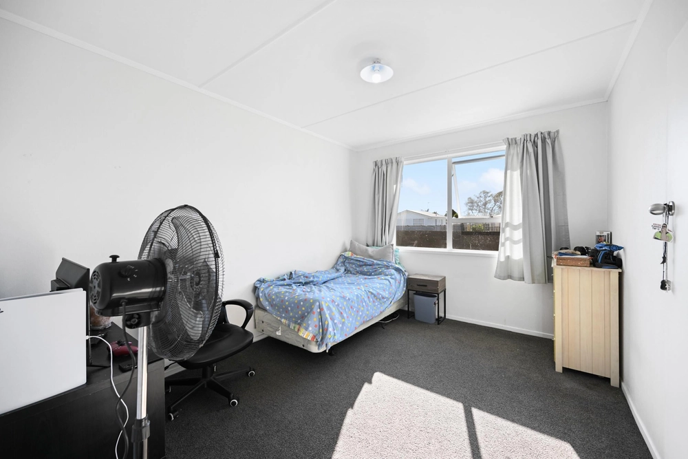 Photos of 11 Holmes Street