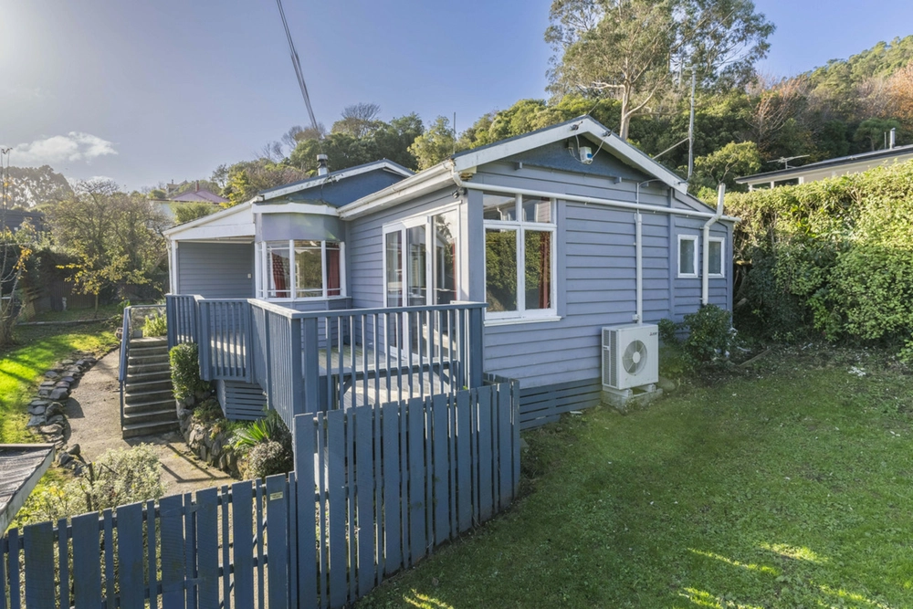Photos of 7 Dickson Street