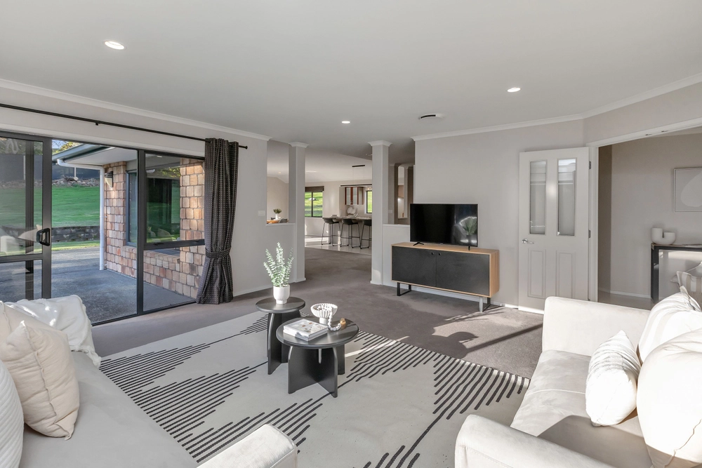Photos of 43 Roydon Drive