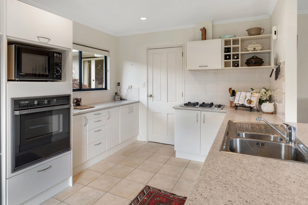 Photos of 16 Peretao Rise