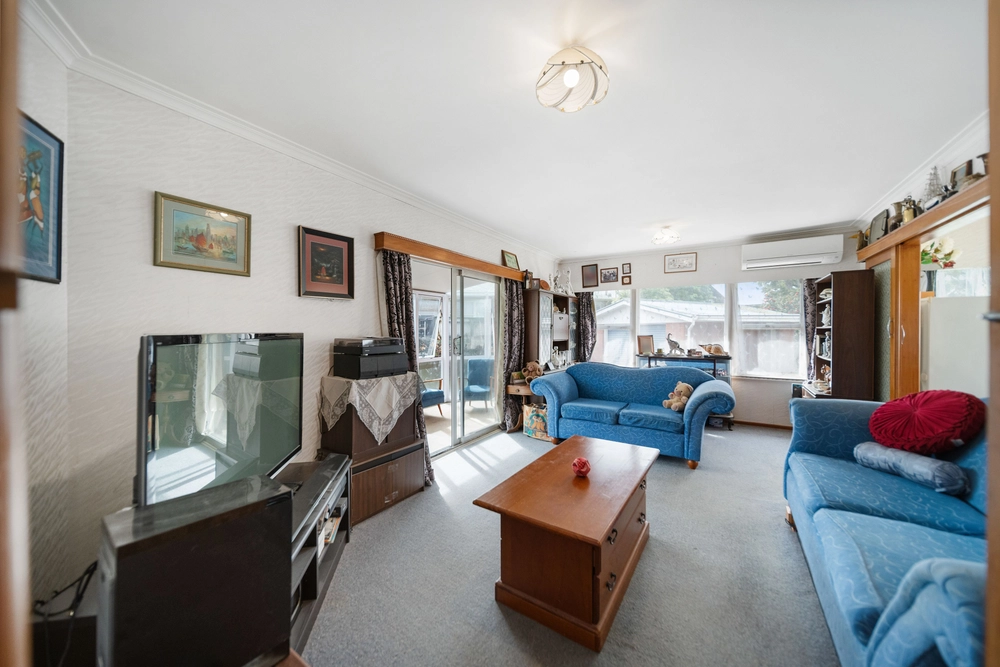 Photos of 21 Mason Avenue