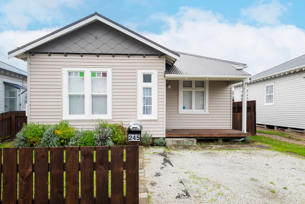 Photos of 245 Kahutia Street