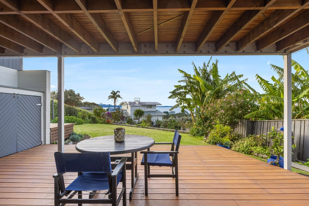 Photos of 202 Vipond Road