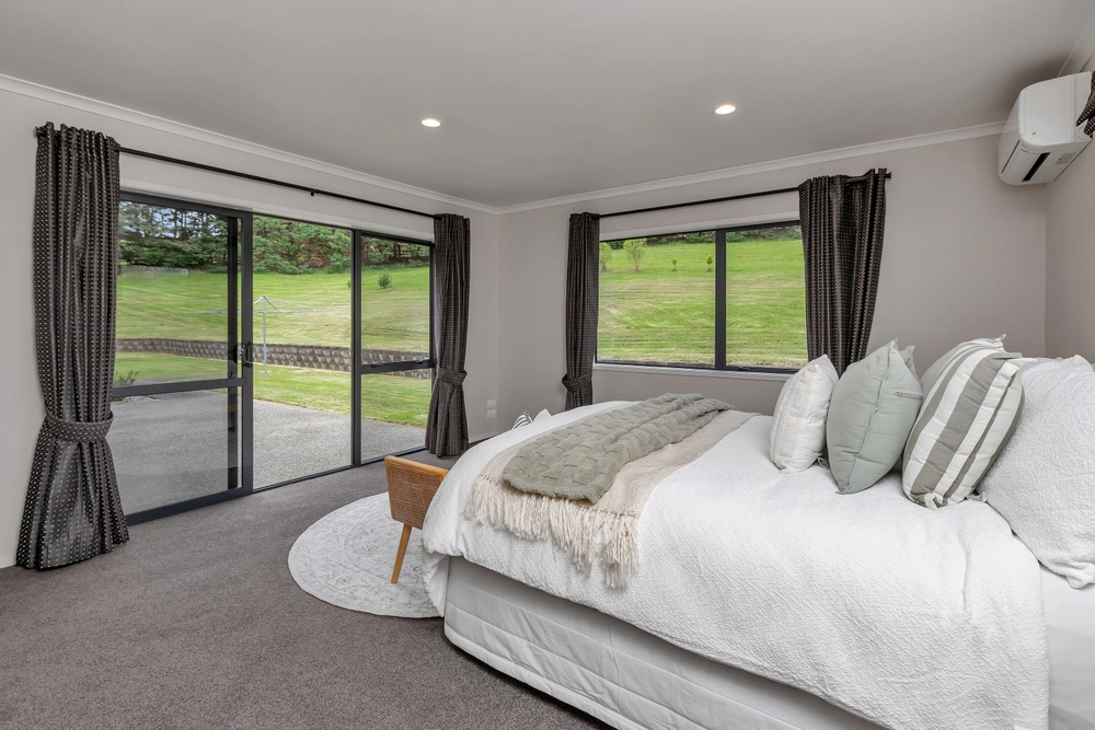 Photos of 43 Roydon Drive