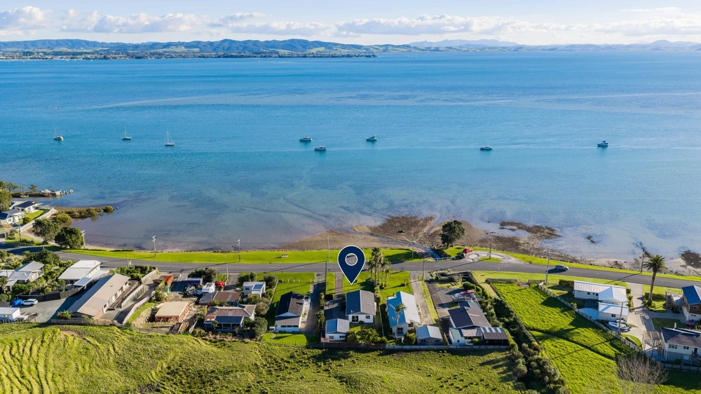 Photos of 1921 Whangarei Heads Road