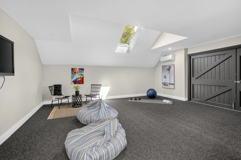 Photos of 333 Tuhimata Road