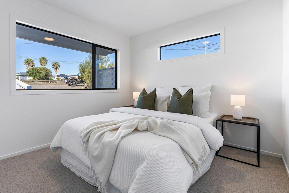 Photos of 583 East Coast Road