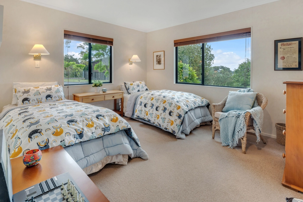 Photos of 16 Peretao Rise
