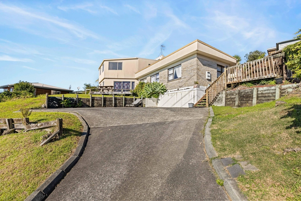 Photos of 196 Glenvar Road