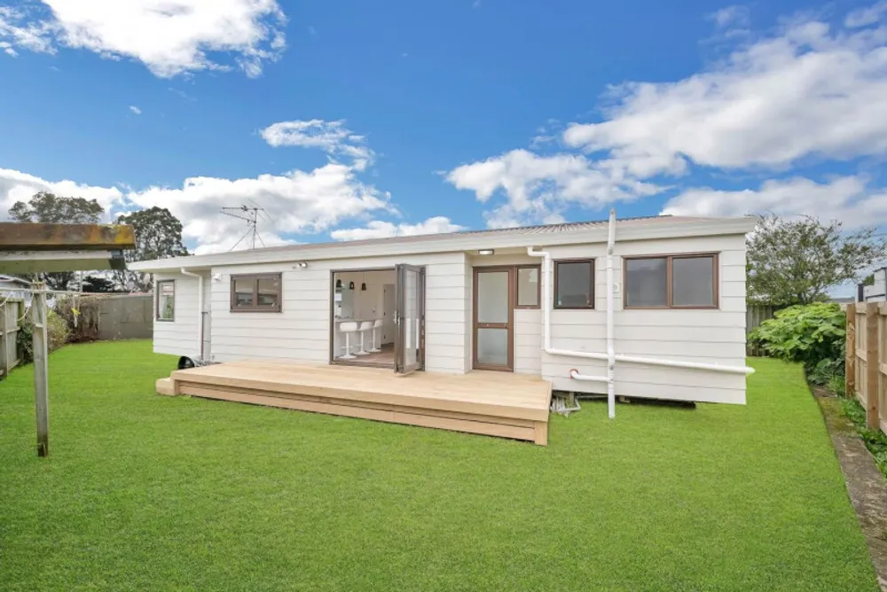 Photos of 2/146 Buckland Road