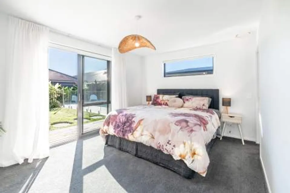 Photos of 47 Colpoma Close