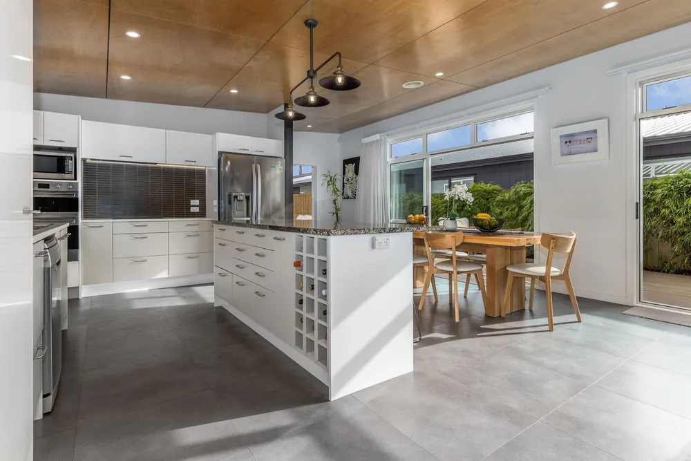 Photos of 39 Waipunahau Road