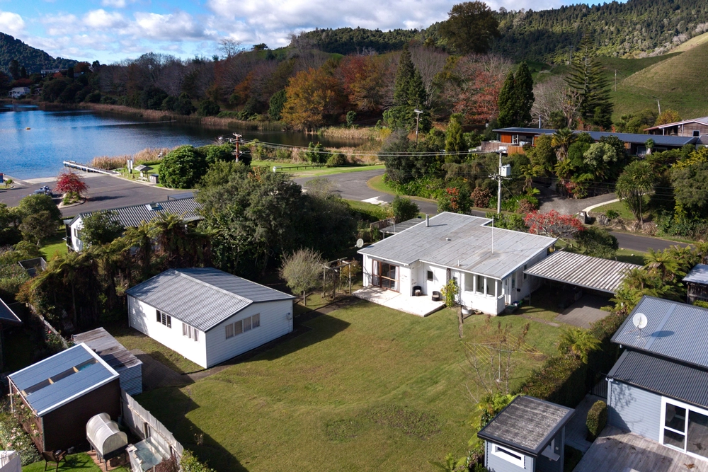 Photos of 8 Benn Road
