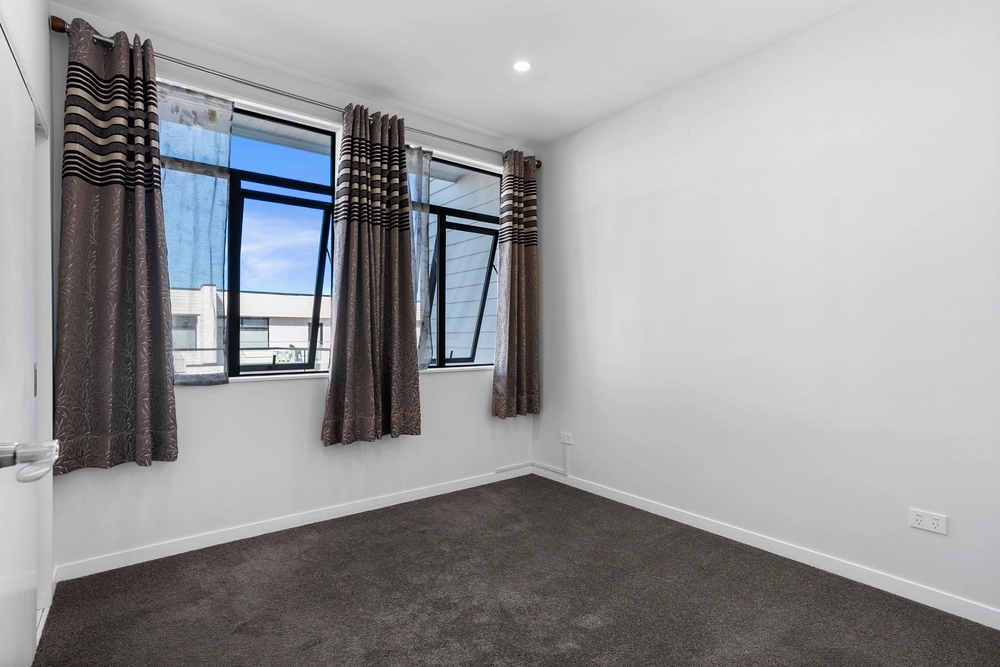 Photos of 24 Moho Lane