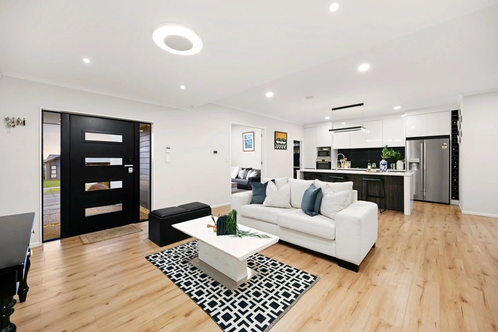 Photos of 15 Waireka Road