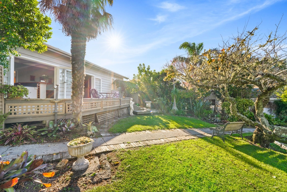 Photos of 391 Pine Valley Road