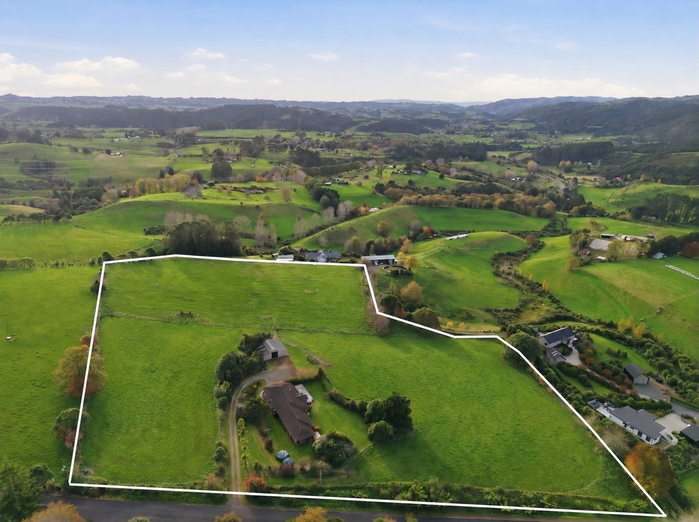 Photos of 94 Sowerby Heights