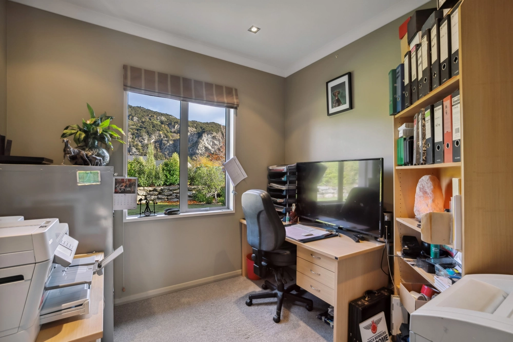 Photos of 1153 Aubrey Road