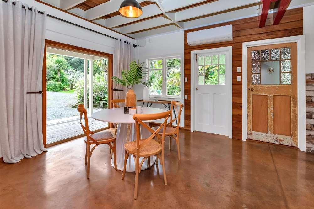 Photos of 270 Vinegar Hill Road