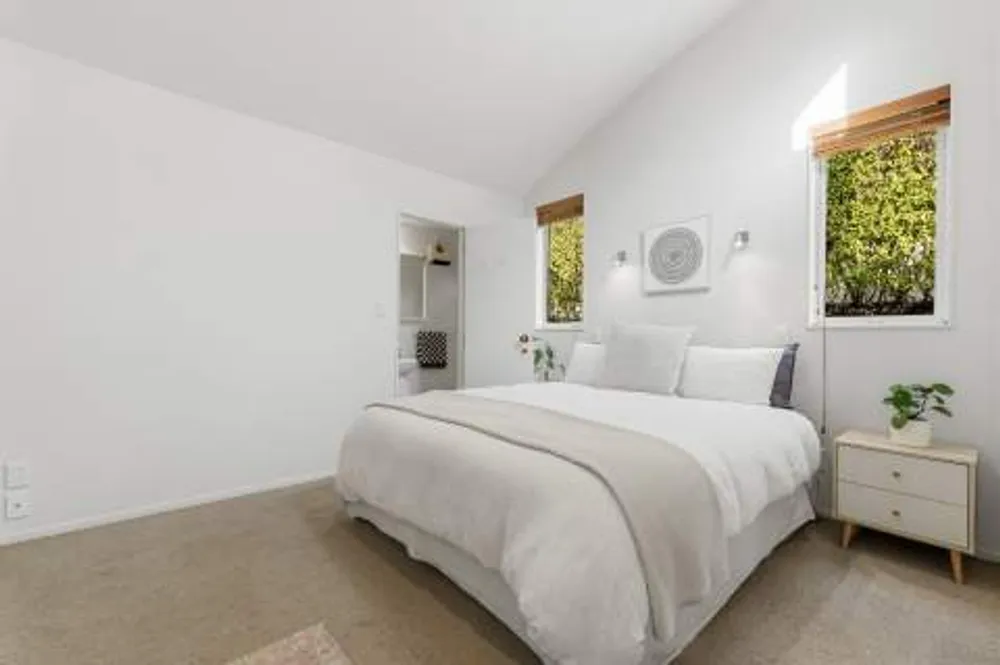 Photos of 1028A Papamoa Beach Road