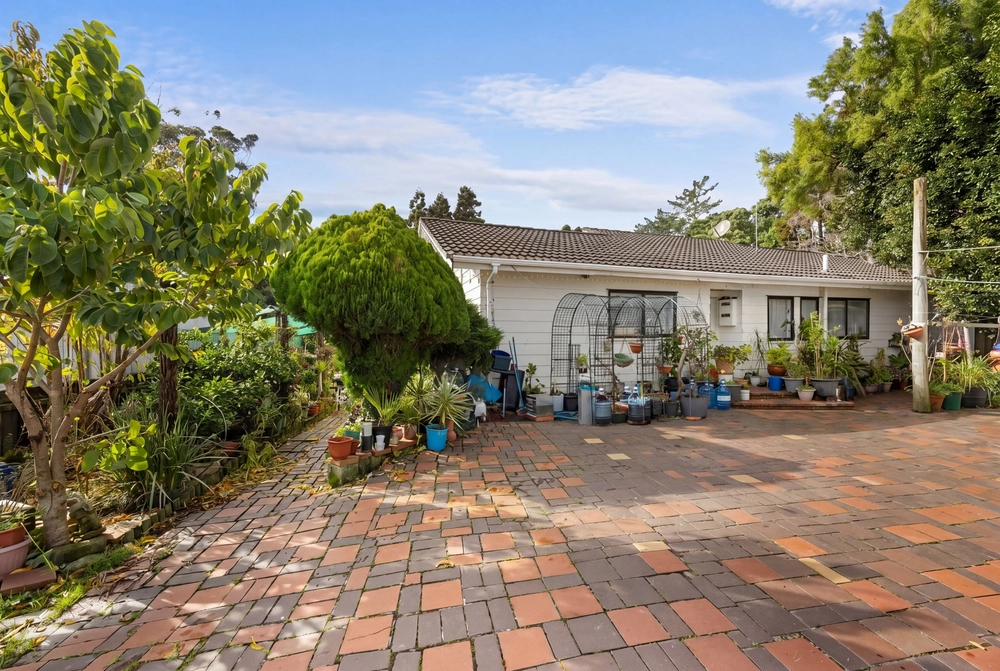 Photos of 23 Penfold Place