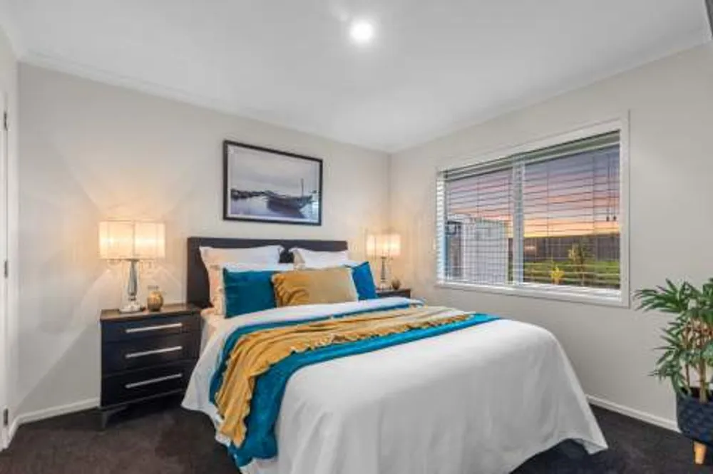 Photos of 1 Royal Ascot Drive