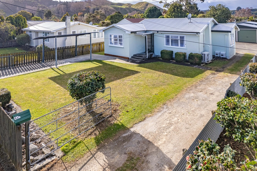 Photos of 4 and 4A Kells Avenue